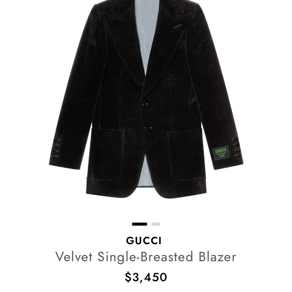 Men’s Authentic Gucci Black Suede Velvet Blazer
Size: 52